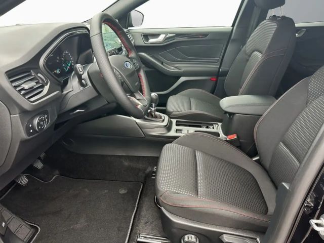 Ford Focus EcoBoost ST Line