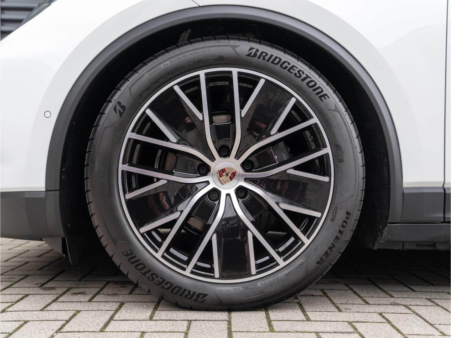 Porsche Macan BOSE InnoDrive Matrix LED 21'