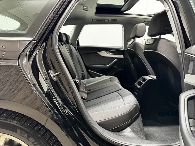 Audi A4 35 TFSI Avant S-Tronic