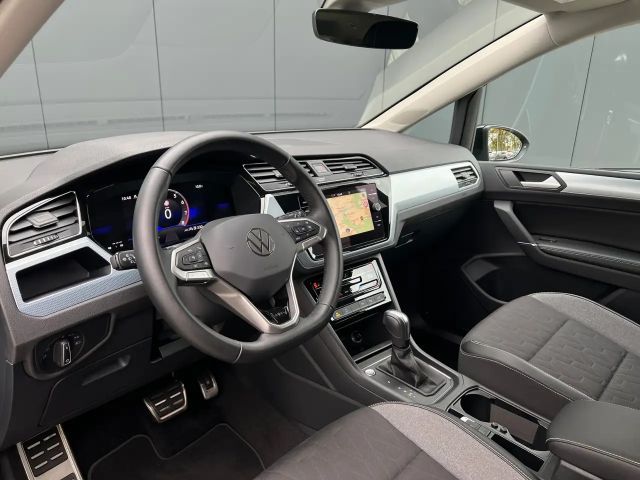Volkswagen Touran 1.5 TSI DSG IQ.Drive