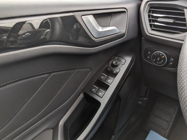 Ford Focus ST Line Wagon