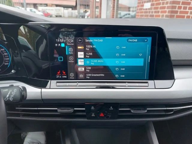 Volkswagen Golf DSG Golf VIII Life Variant