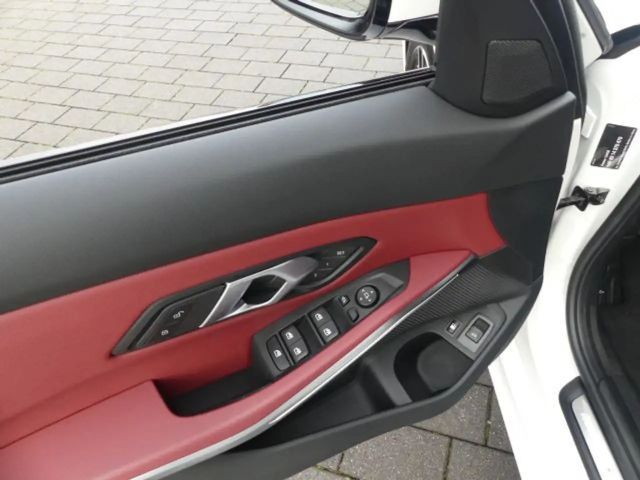 BMW 330 330e Touring