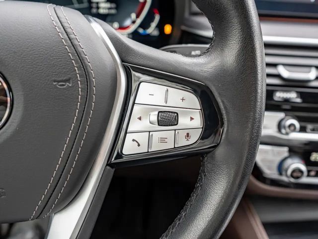 BMW 540 540d Luxury Line Sedan xDrive