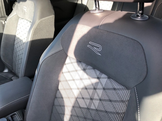 Volkswagen T-Cross T-Cross 1.5 TSI DSG R-LINE+IQ.DRIVE+MATRIX+ANHÄ.