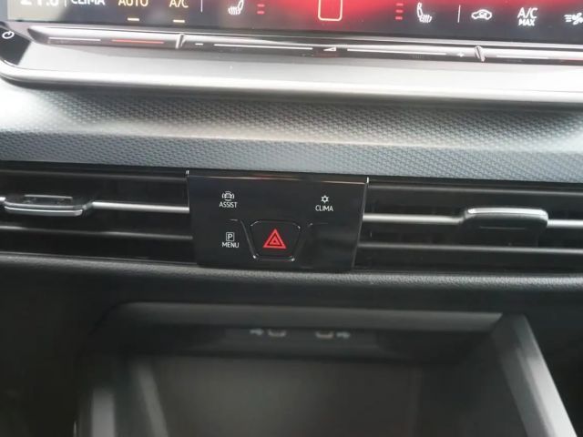 Volkswagen Golf 1.5 eTSI Golf VIII