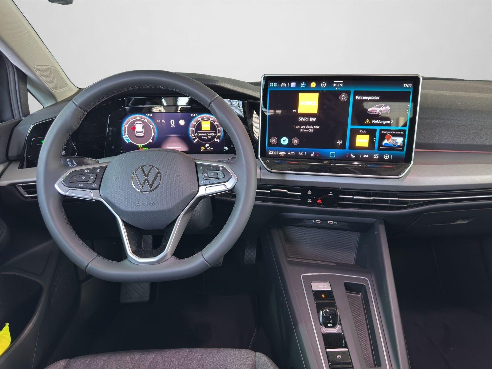 Volkswagen Golf 1.5 eTSI DSG Golf VIII Life