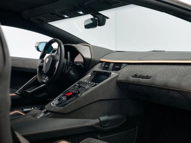 Lamborghini Aventador Ultimae/KAMERA/CARBON/GARANTIE 05/27