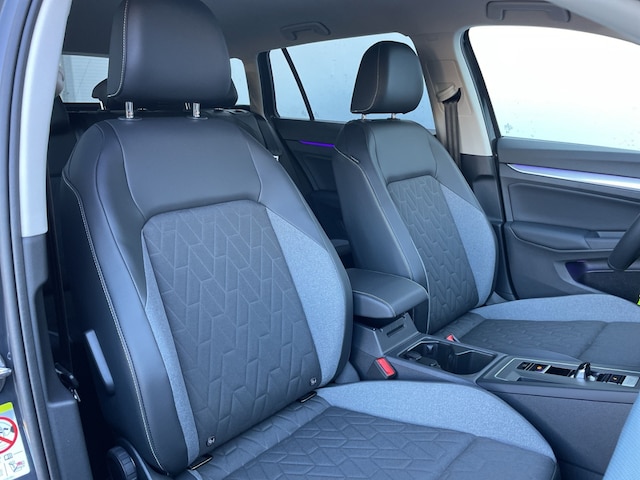 Volkswagen Golf 1.5 eTSI DSG Golf VIII Variant