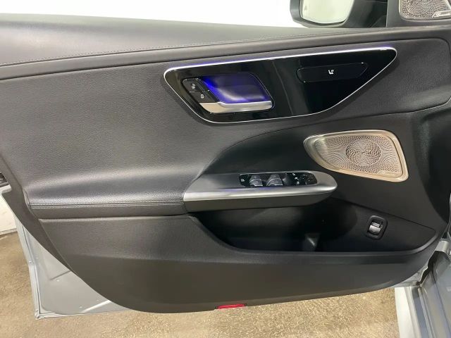 Mercedes-Benz C 220 C 220 d Sedan