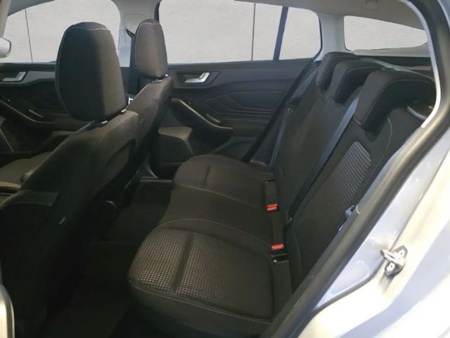 Ford Focus Cool & Connect EcoBoost Wagon