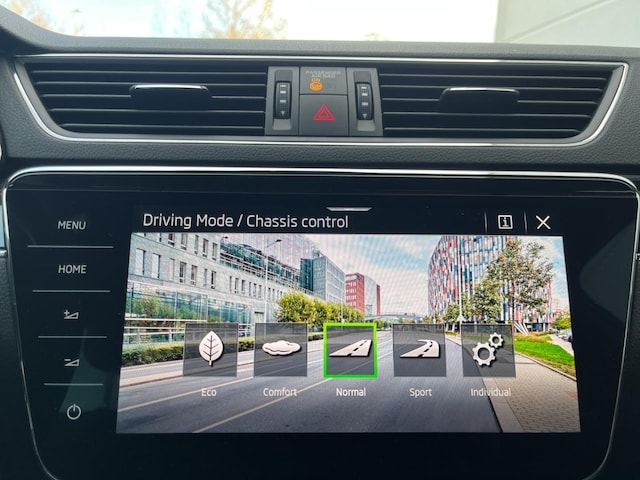 Skoda Superb 2.0 TDI Combi