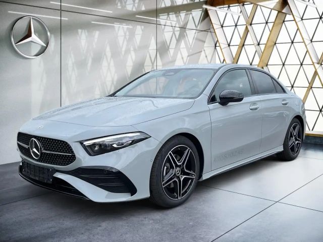 Mercedes-Benz A 180 AMG Line