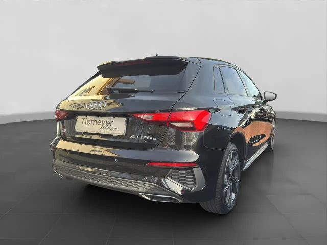 Audi A3 40 TFSI Hybride S-Line Sedan