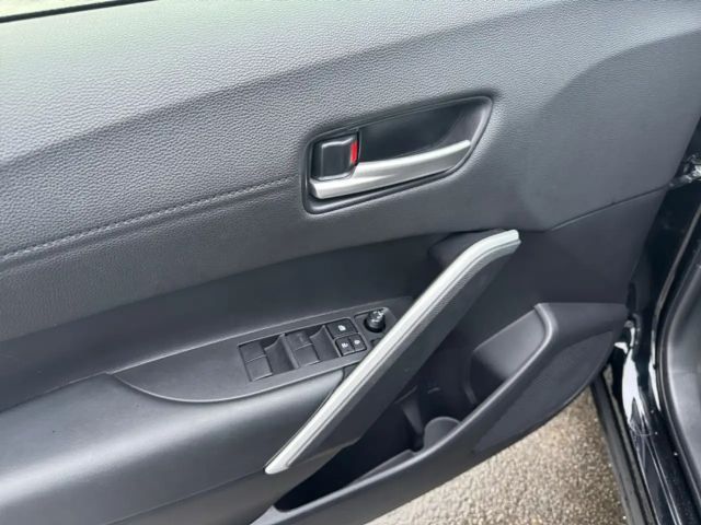 Toyota Corolla Cross Hybride Team D