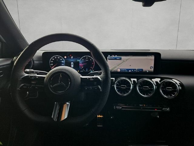 Mercedes-Benz A 200 A 200 d