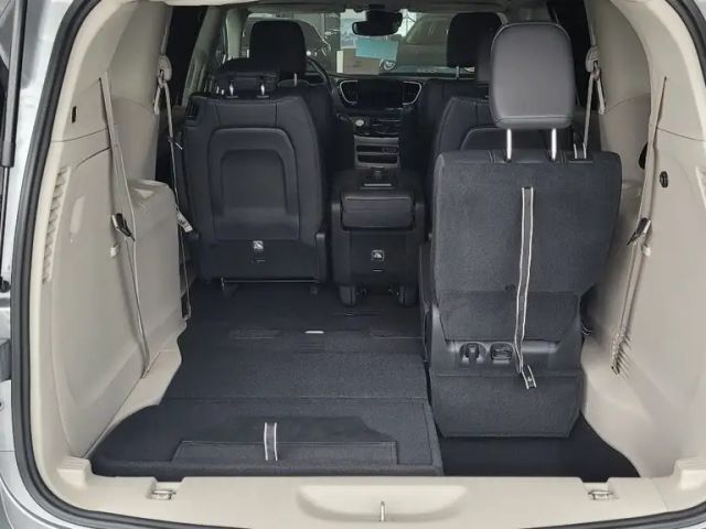 Chrysler Pacifica Touring