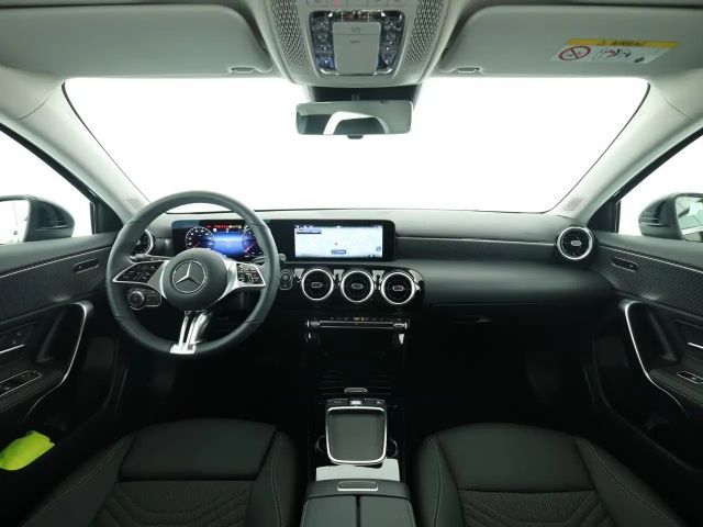 Mercedes-Benz A 200 Progressive