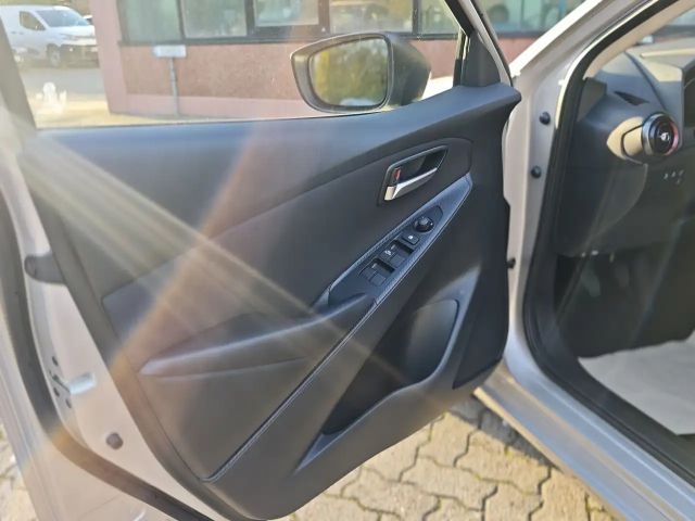 Mazda 2 Homura SkyActiv e-Skyactiv