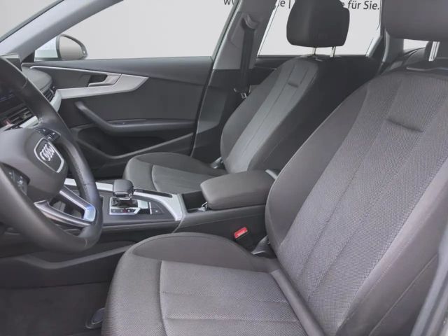 Audi A4 40 TDI Avant Business