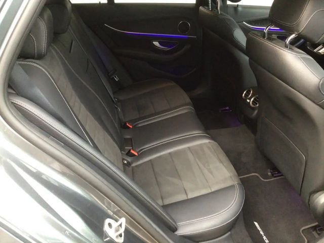 Mercedes-Benz E 200 4MATIC AMG Line Estate