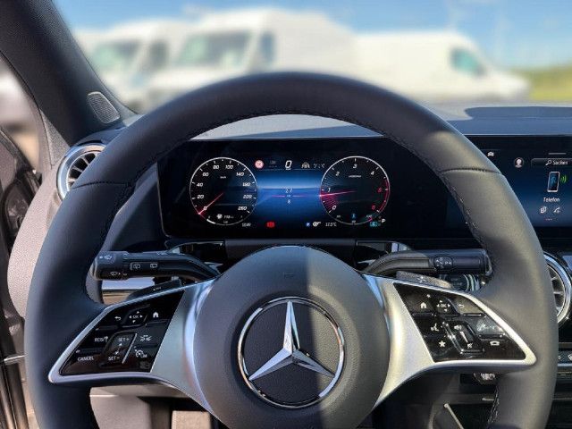 Mercedes-Benz GLA 180 GLA 180 d