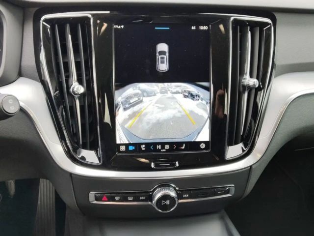 Volvo V60 Core Geartronic