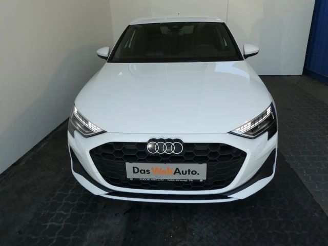 Audi A3 30 TFSI Sedan