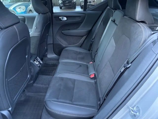 Volvo XC40 Dark Ultra