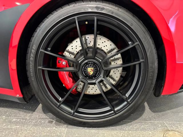 Porsche 911 Carrera Coupé GTS