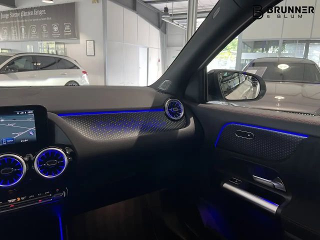 Mercedes-Benz GLA 200 AMG Line