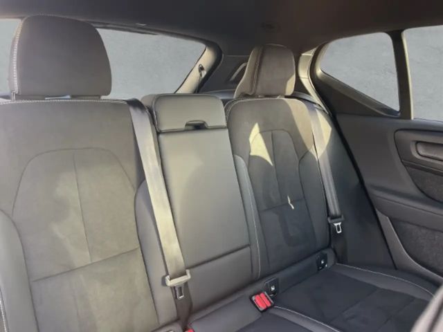 Volvo XC40 Dark Plus