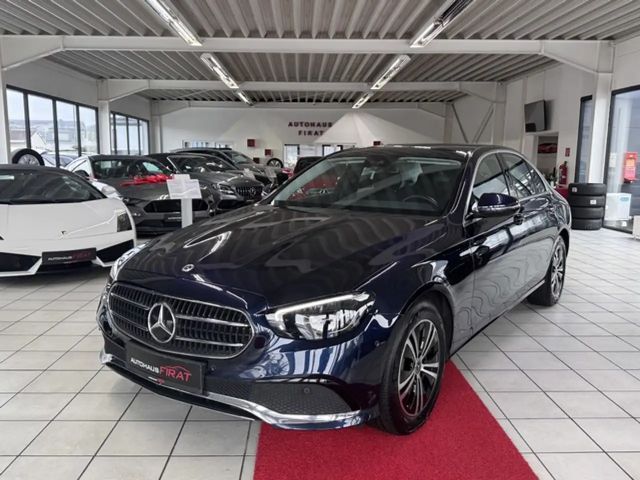 Mercedes-Benz E 220 AVANTGARDE E 220 d Sedan