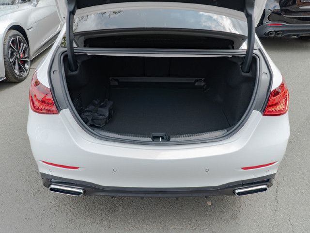 Mercedes-Benz C 200 AMG Line Sedan