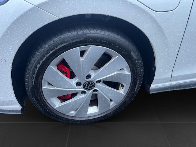 Volkswagen Golf GTE Pro