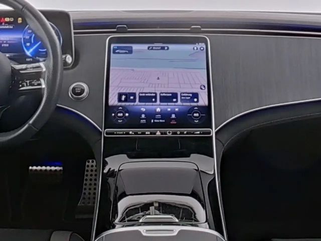 Mercedes-Benz EQE 350 4MATIC AMG Line Sedan