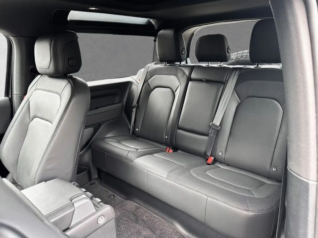 Land Rover Defender 90 D200 Dynamic HSE