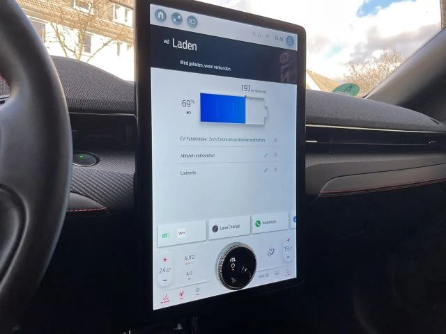 Ford Mustang Mach-E 75 kWh AWD