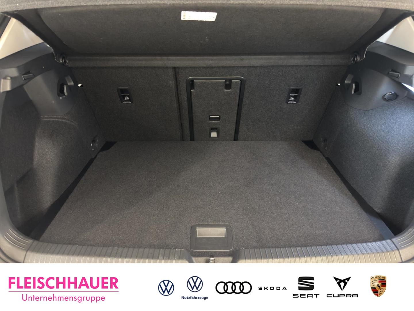 Volkswagen Golf 1.5 eTSI Golf VIII Style