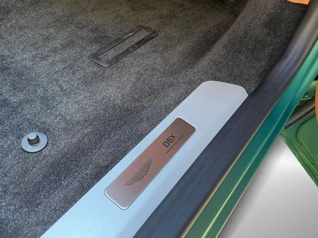 Aston Martin DBX 707 MY25 Full Carbon