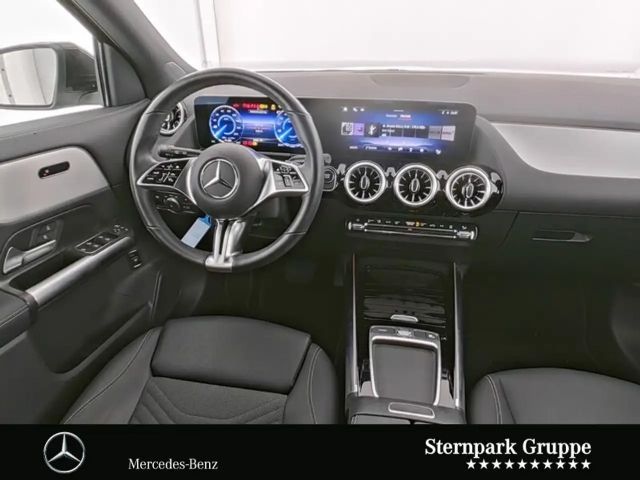 Mercedes-Benz EQA 300 4MATIC Progressive