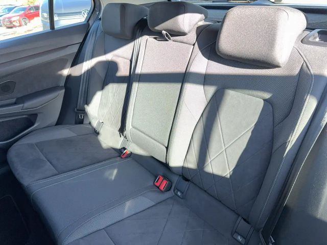 Volkswagen Golf Life Sport