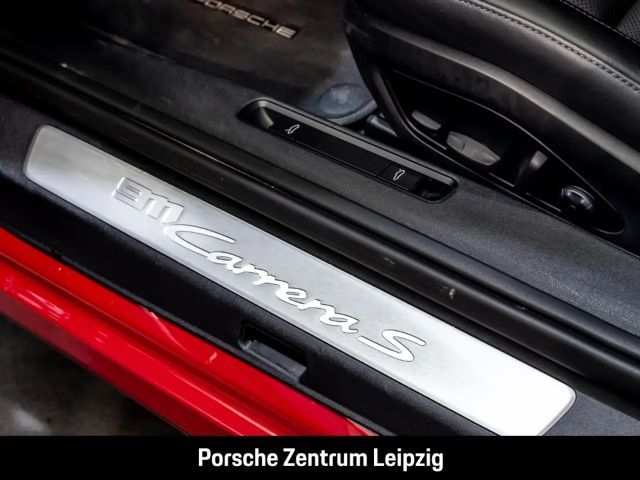 Porsche 992 Cabrio Carrera S