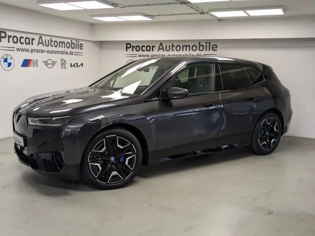 BMW iX xDrive40