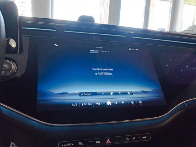 Mercedes-Benz E 200 4MATIC Sedan