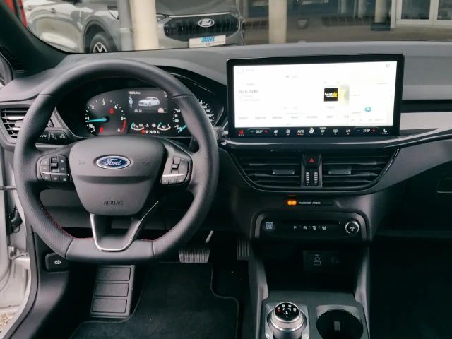 Ford Focus ST Line Wagon