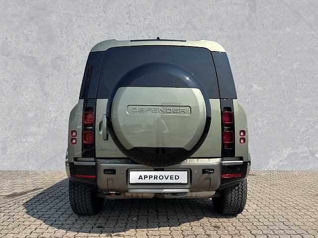 Land Rover Defender 110 Dynamic HSE