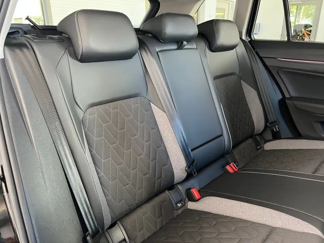 Volkswagen Golf 2.0 TDI DSG Golf VIII Variant