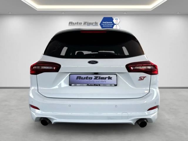 Ford Focus EcoBoost ST Line Wagon