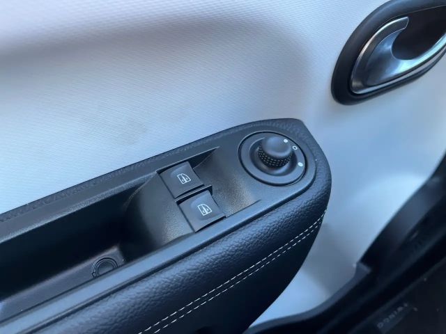 Renault Twingo E-Tech Techno